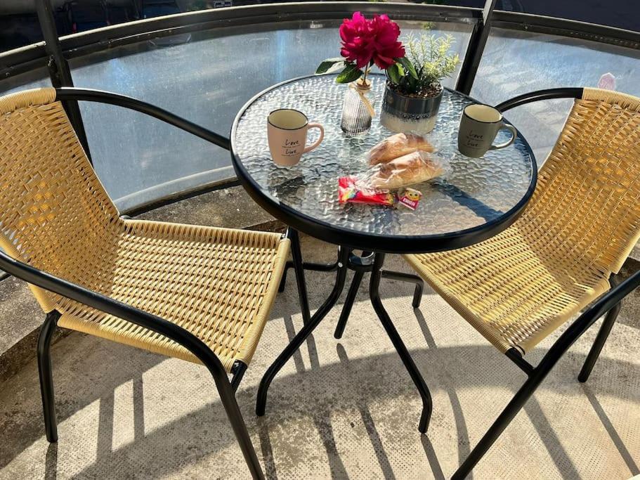 Superbe Appartement Tout Equipe, Le Nid D'Eva A Metz Gare, Parking Prive, Balcon, F2, 50M2, 3P エクステリア 写真